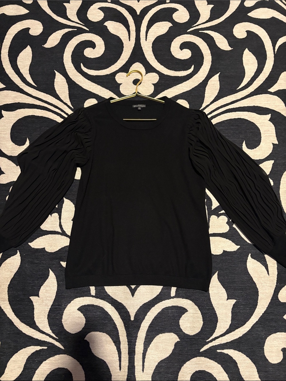 Adrianna Papell Black Pleated Long-Sleeve Knit Top